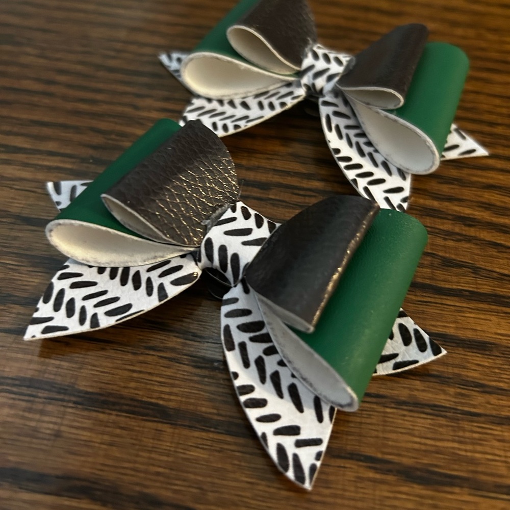 SOLD•Shoe Clips - Picture 3 of 3